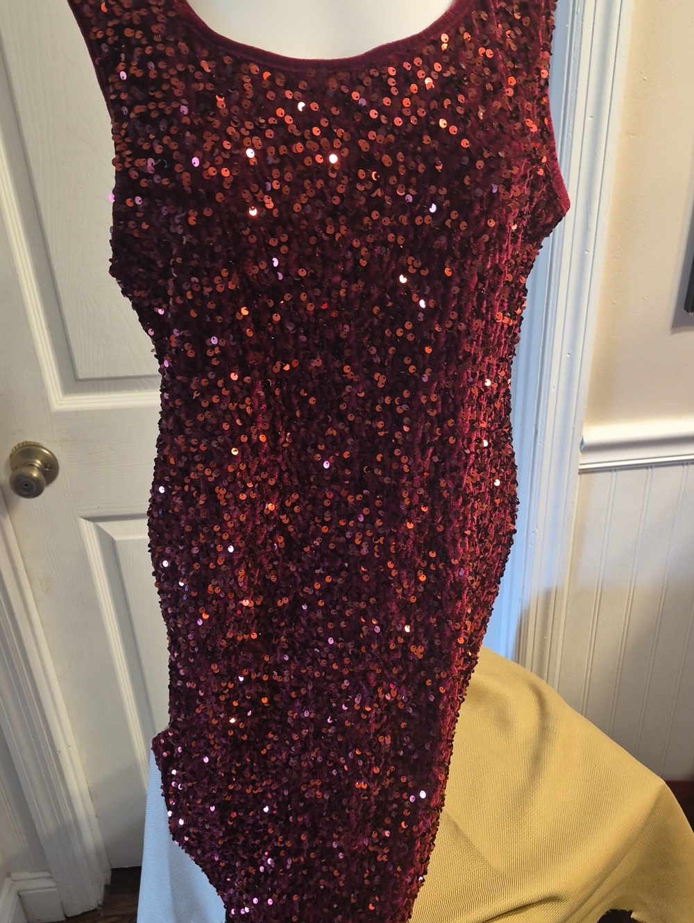 Nina Leonard Burgundy Sequin Dress Size L Or 6-8 Stretchy Christmas Dress